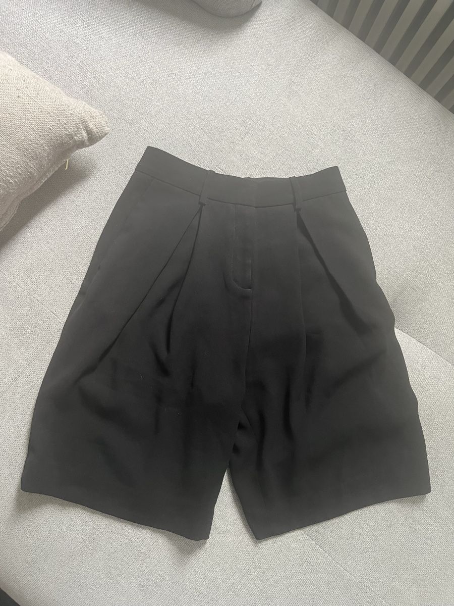 Other Stories Hosen: Bermuda & Other Stories noir taille 34 – Gebraucht aus Nyon von ali_w2tv