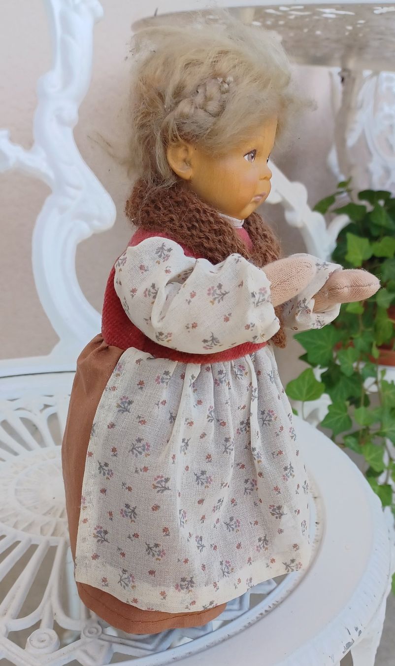 Bambole: Künstlerpuppe in Bauernlook – Usato da Hirschthal venduto da Ruwallkimoos199 1