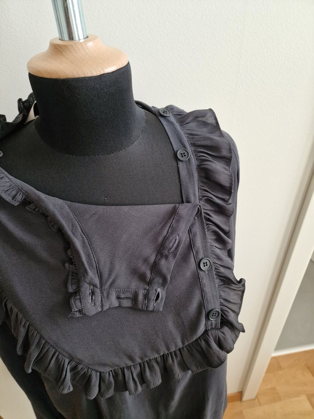 Camicette: Dunkelgrau Bluse – Usato da Zürich venduto da ale_bg2x 3