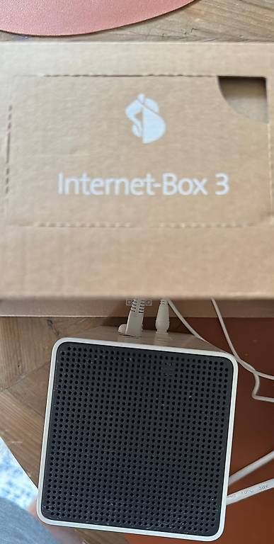 Swisscom Modem & Router: Swisscom Internet Box 3 mit Zubehör – Usato da Zürich venduto da qua_ff2s 1