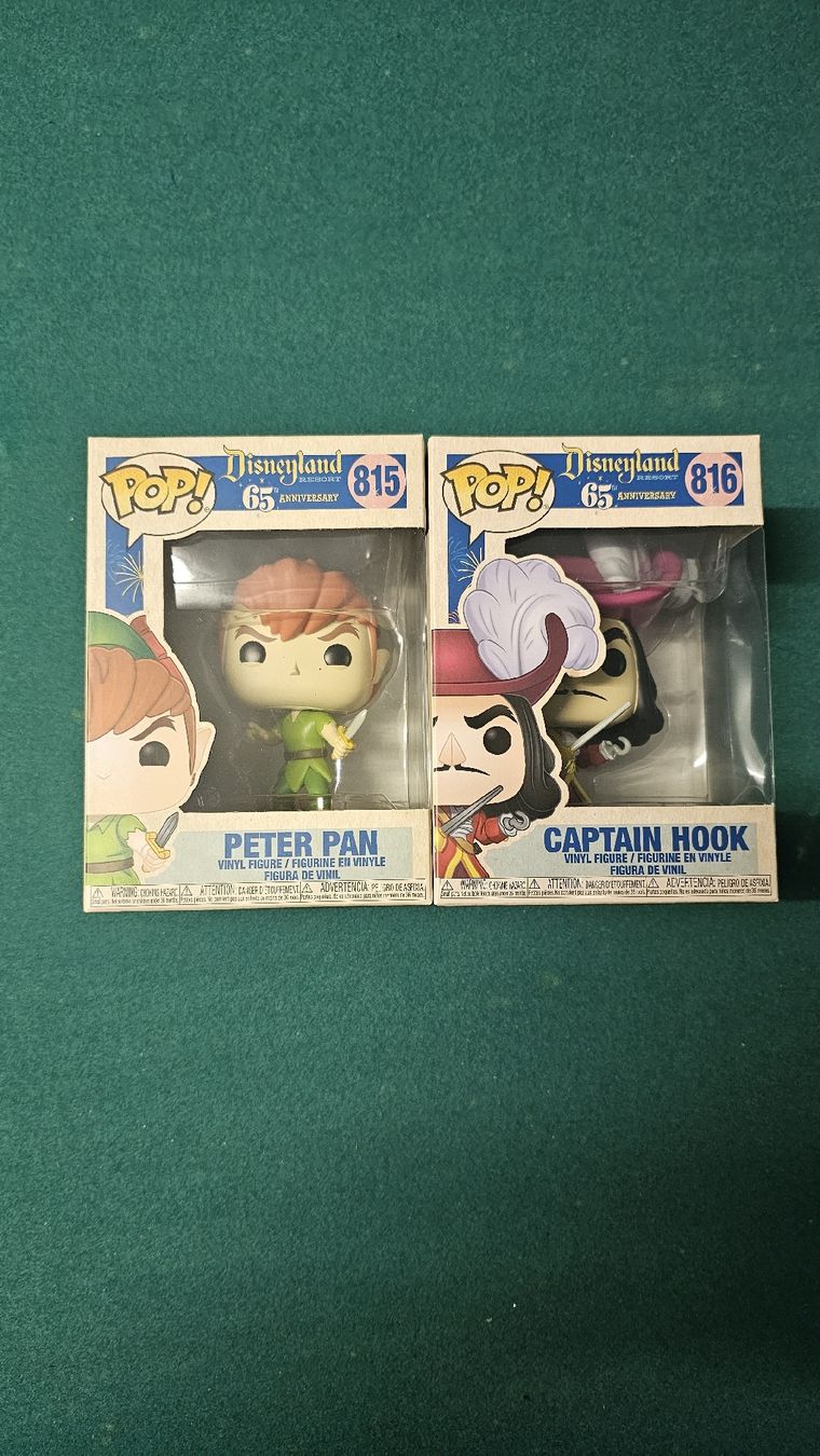 Funko Statuette: Funko Pop Peter Pan #815 und Hook #816 – Nuovo e nell'imballaggio originale da Thalwil venduto da jas_gy5h