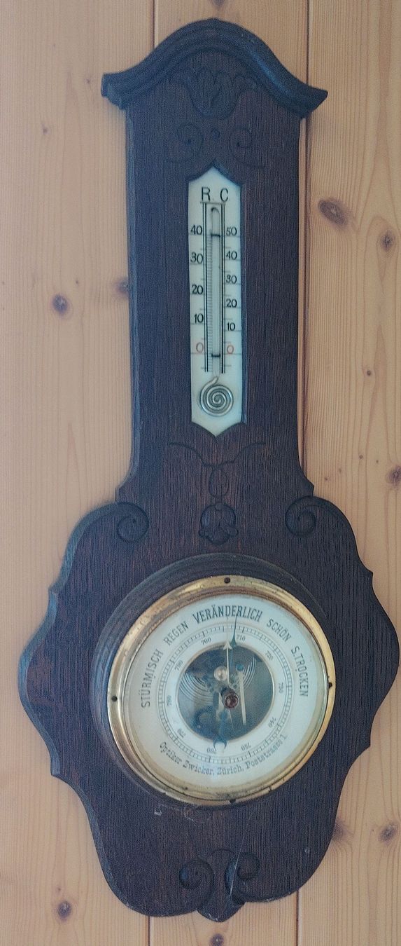 Altri elettrodomestici e apparecchi d’epoca: Barometer und Thermometer Holzgehäuse antik – Usato da Matzingen venduto da sel_h9dl