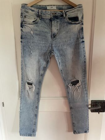 Jean troué FSBN Taille 32/32
