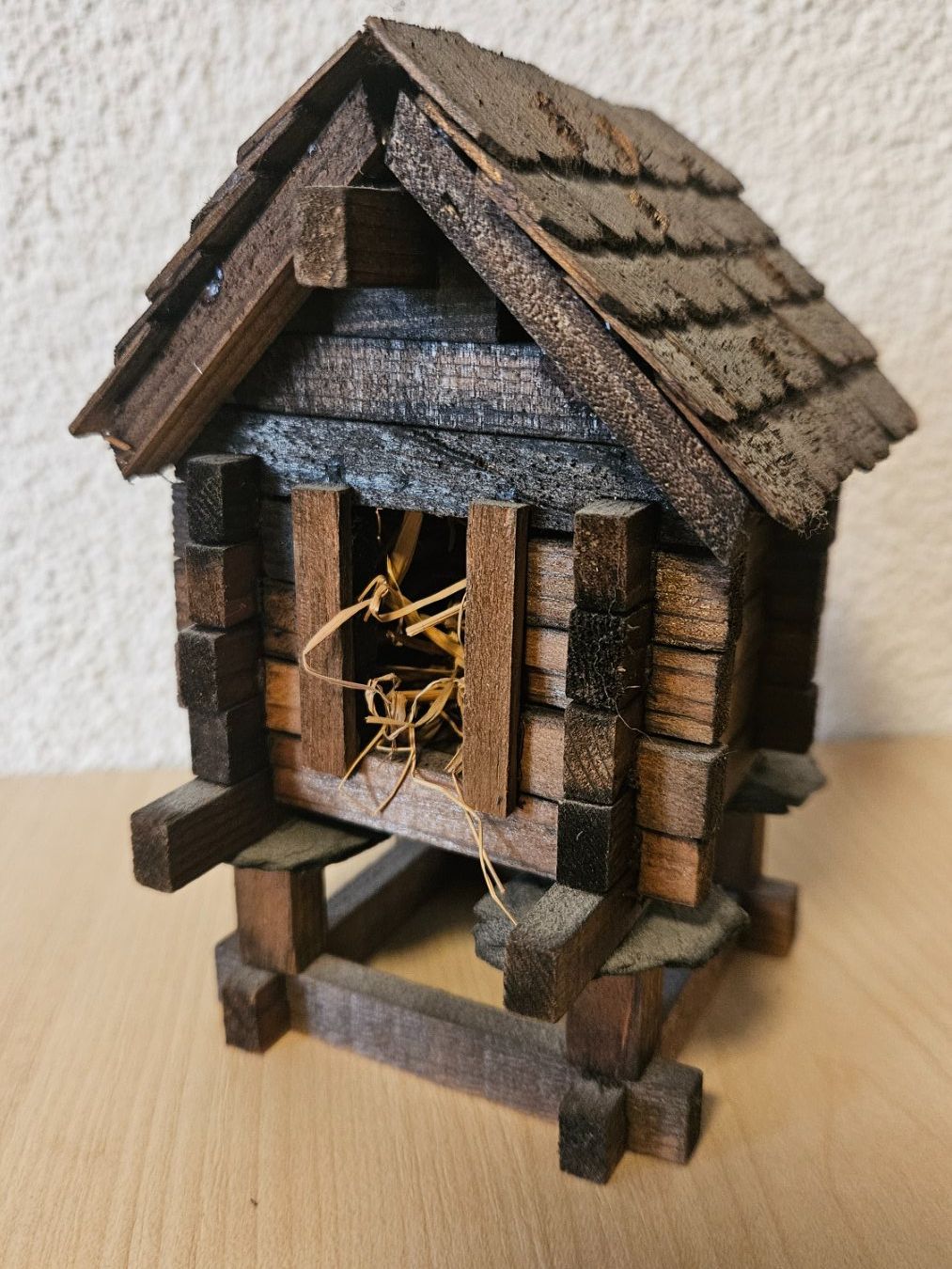 Alle Dekorationen: Modell, traditionelles Walliser Mazots /Stadel – Gebraucht aus Jona von ASMARADO 1