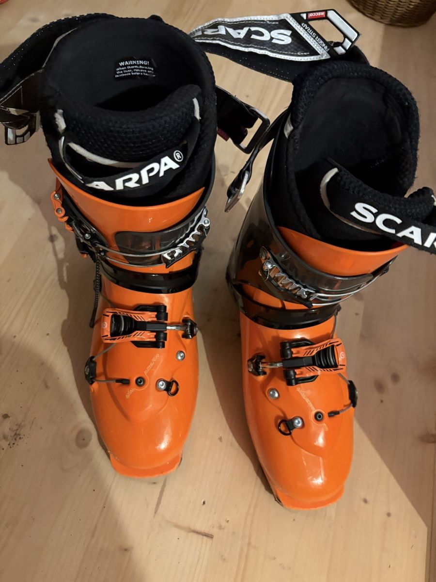Herrenschuhe: Scarpa Skitourenschuh – Gebraucht aus Bern von Da82 1