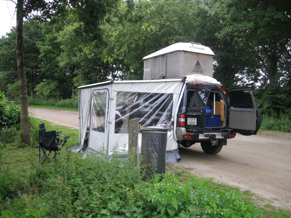 Thule Vorzelte & Markisen: Thule Markise mit Vorzelt / Safari room  für  VW T5 und T6 – Gebraucht aus Hundwil von panzermech