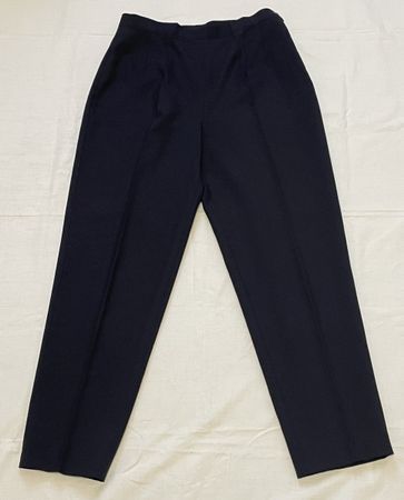 Dunkelblaue Hose aus reiner Schurwolle, NEU