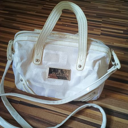 Handtasche
