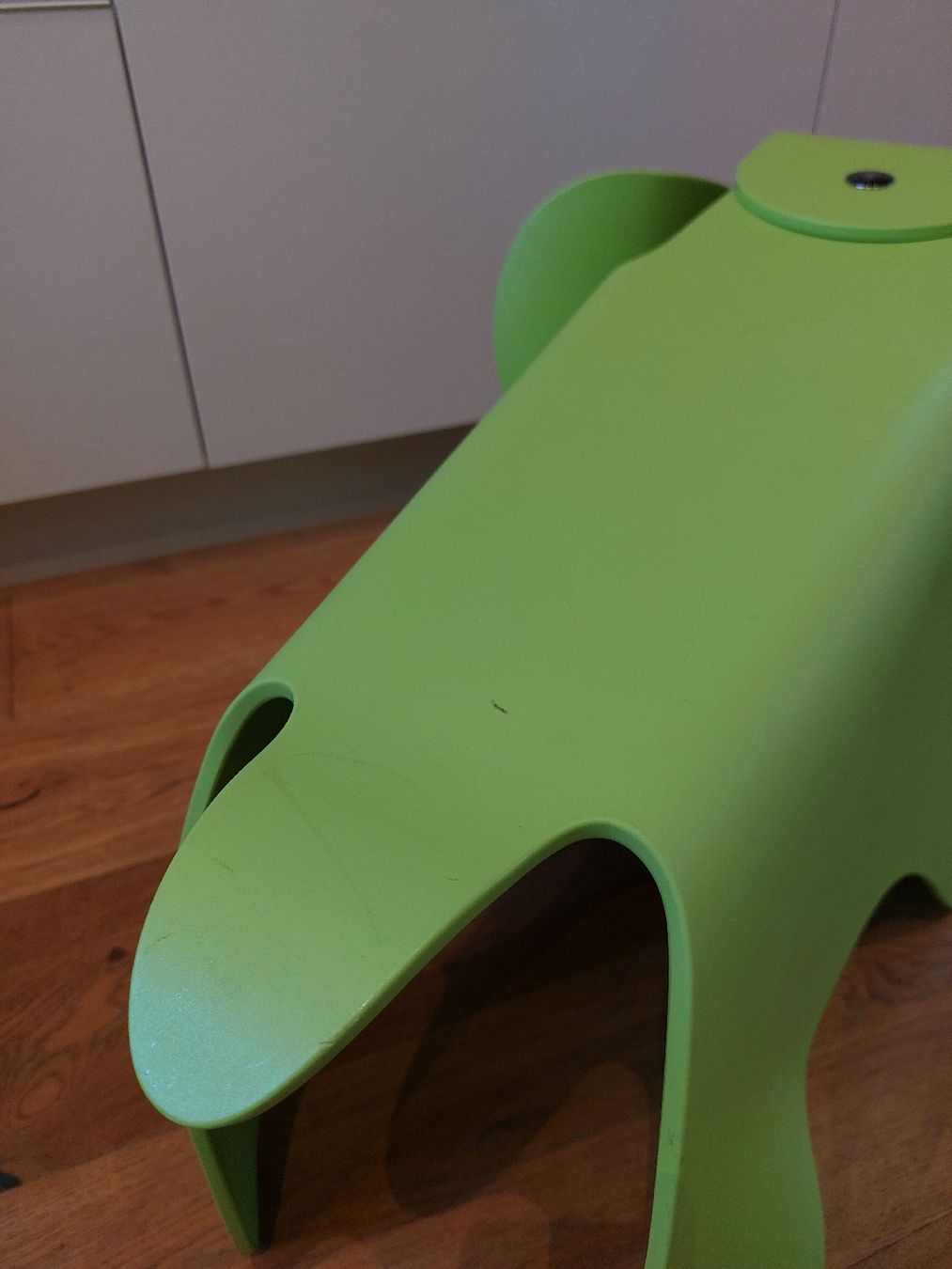 Vitra Hocker: Vitra Eames Elephant Designobjekt hellgrün gebraucht – Gebraucht aus Wetzikon ZH von LTFKL5 3