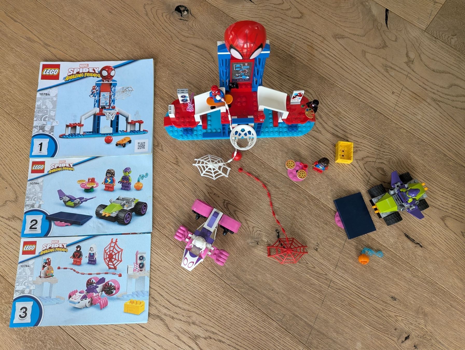 Lego Spielzeuge: Lego Spidey Hauptquartier Set 10784, komplett – Gebraucht aus Maienfeld von Aliwanter 6