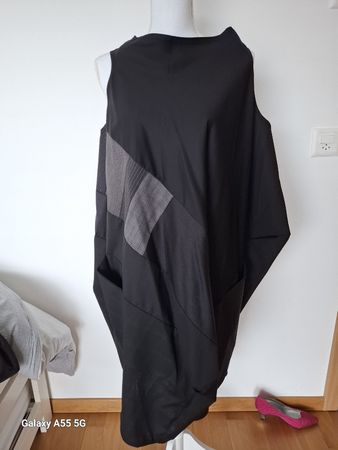 Robe laine Lavgon noire, taille M neuve étiquette