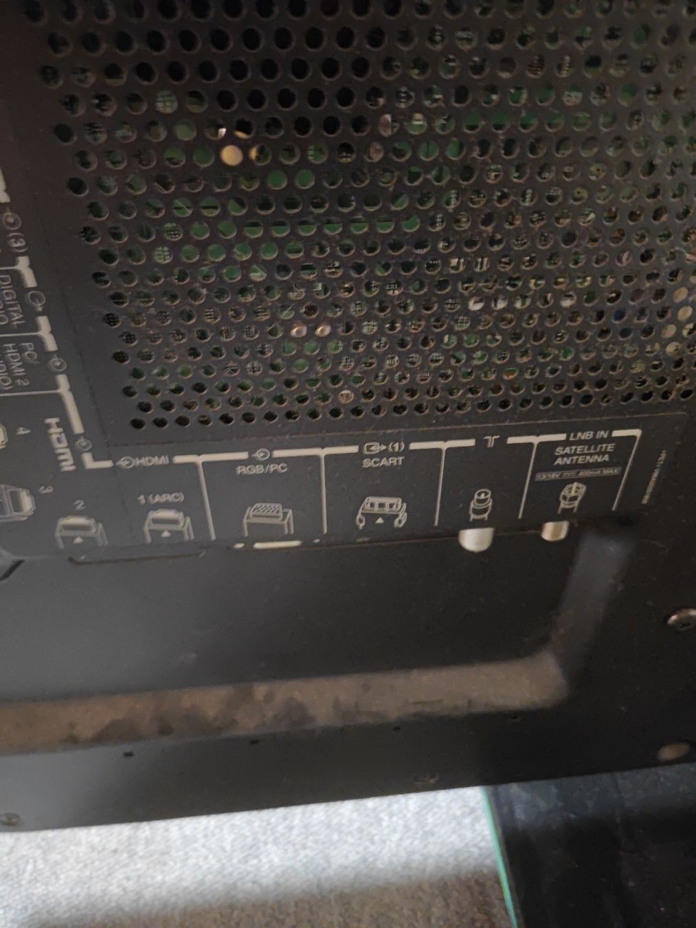 Appareils TV: Toshiba 46VL748G  – D'occasion à Sissach par sasocla 3