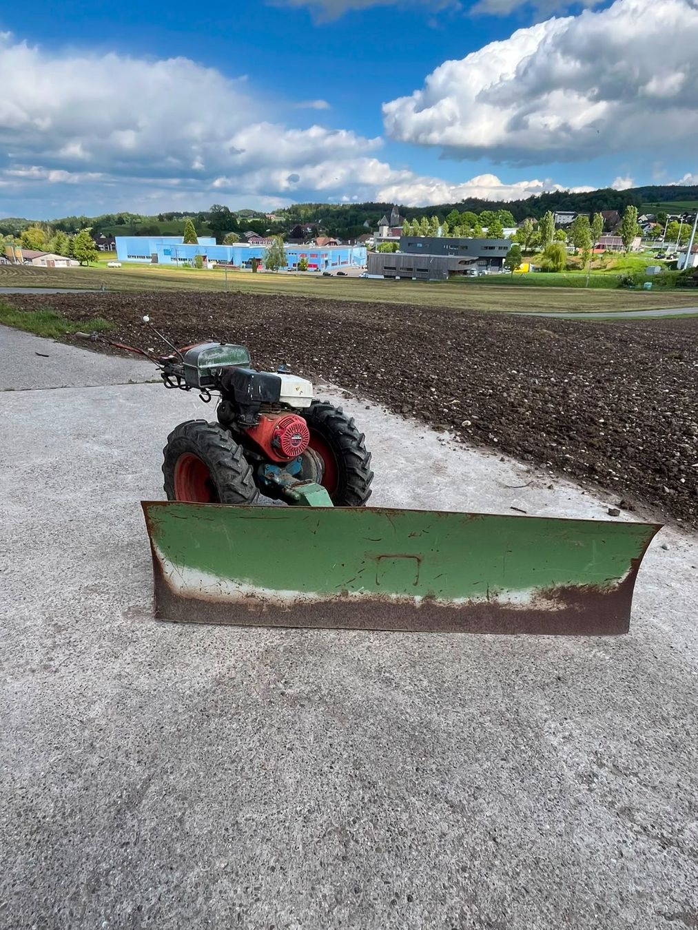 Rapid Tutte le macchine: Rapid Motormäher mit Futterschild – Usato da Tägerschen venduto da Aron16.12 1