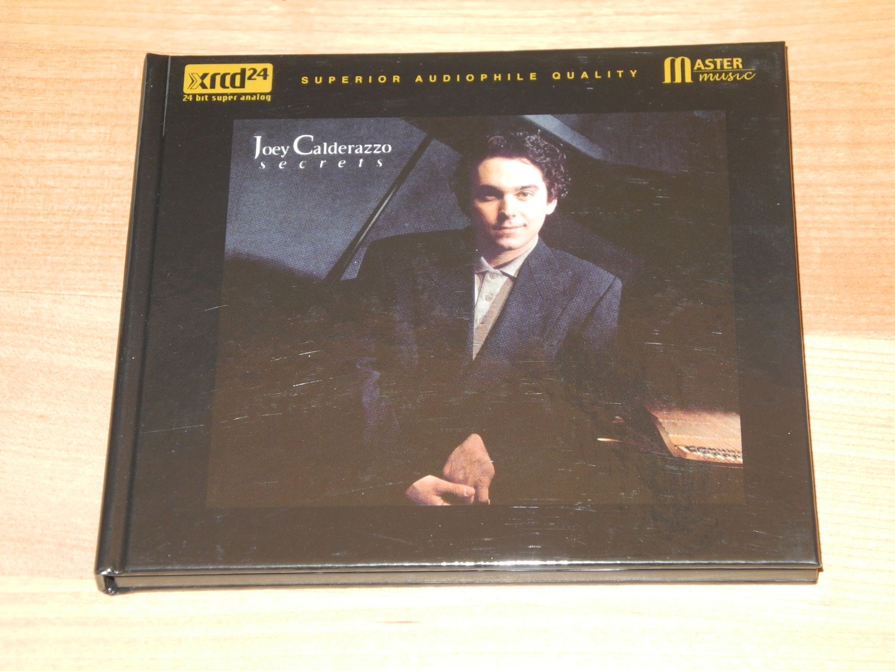 CD: JOEY CALDERAZZO: SECRETS - XRCD - K2 MASTERING – Nuovo (secondo la descrizione) da Fahrwangen venduto da Swirl2