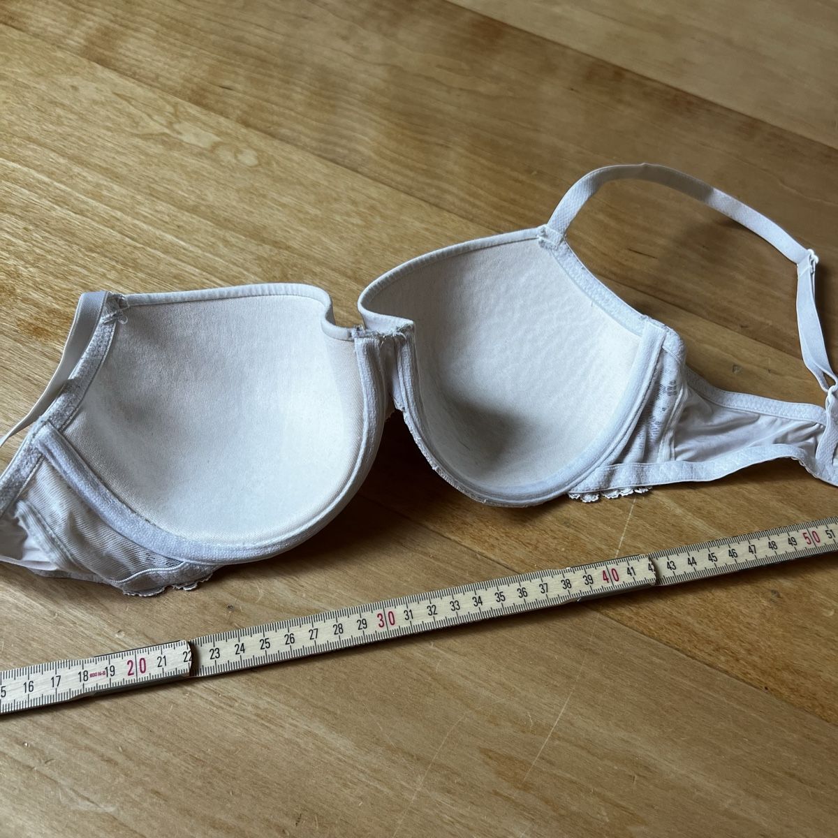 Autres dessous: Weisser Spitzen BH  – D'occasion à Chur par noe_mh8b 2