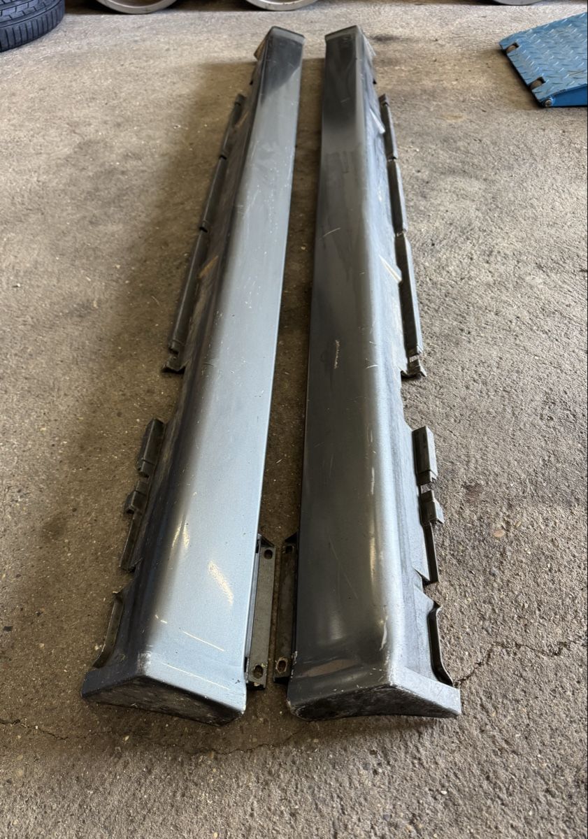 Tutti pezzi di ricambio auto: Seitenschwellen Original Bmw E30 – Usato da Aristau venduto da 020214 1