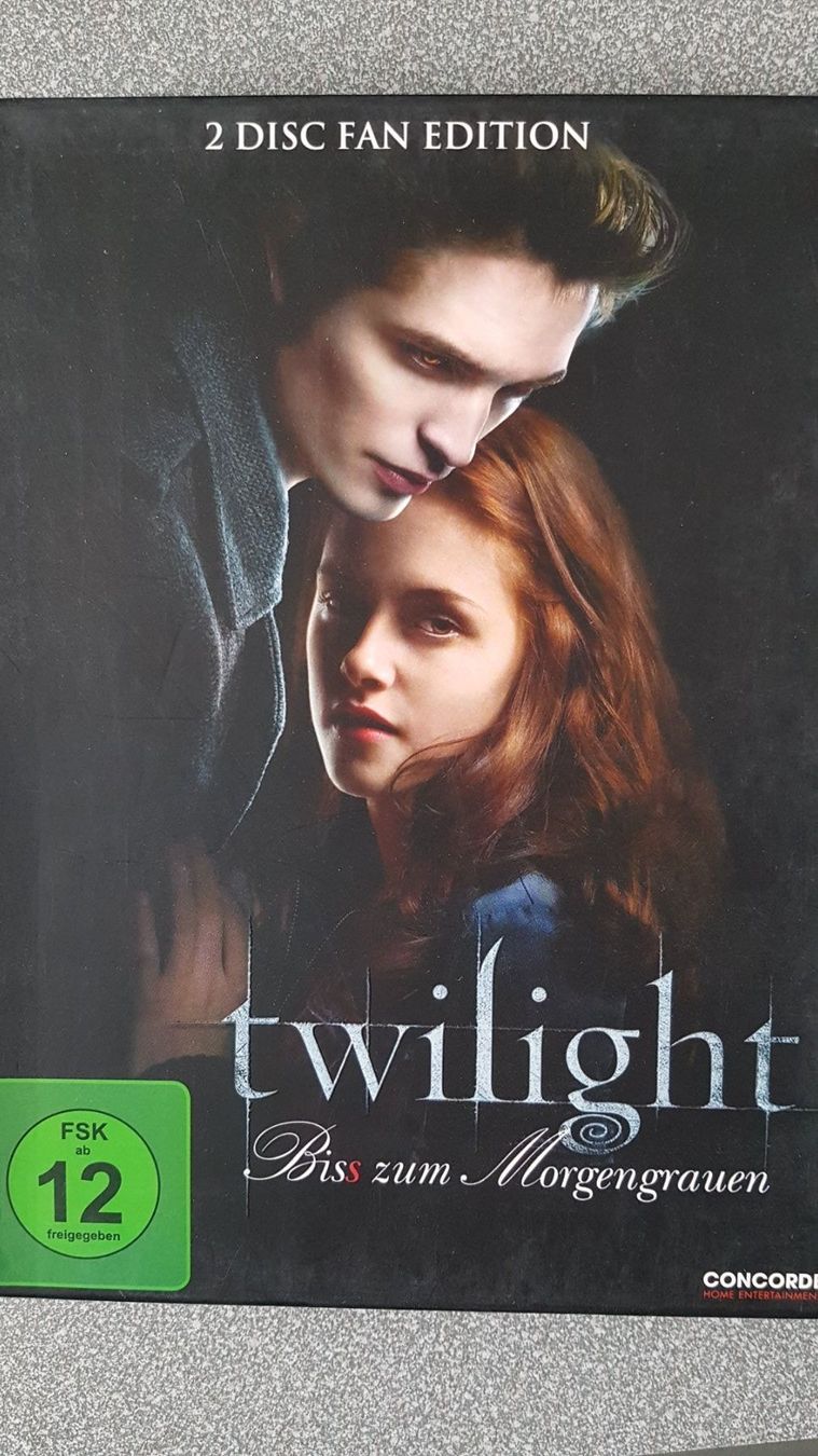 Tutti i DVDs: DVD Twilight / 2 Disc Fan Edition – Usato da Oetwil am See venduto da fineli2