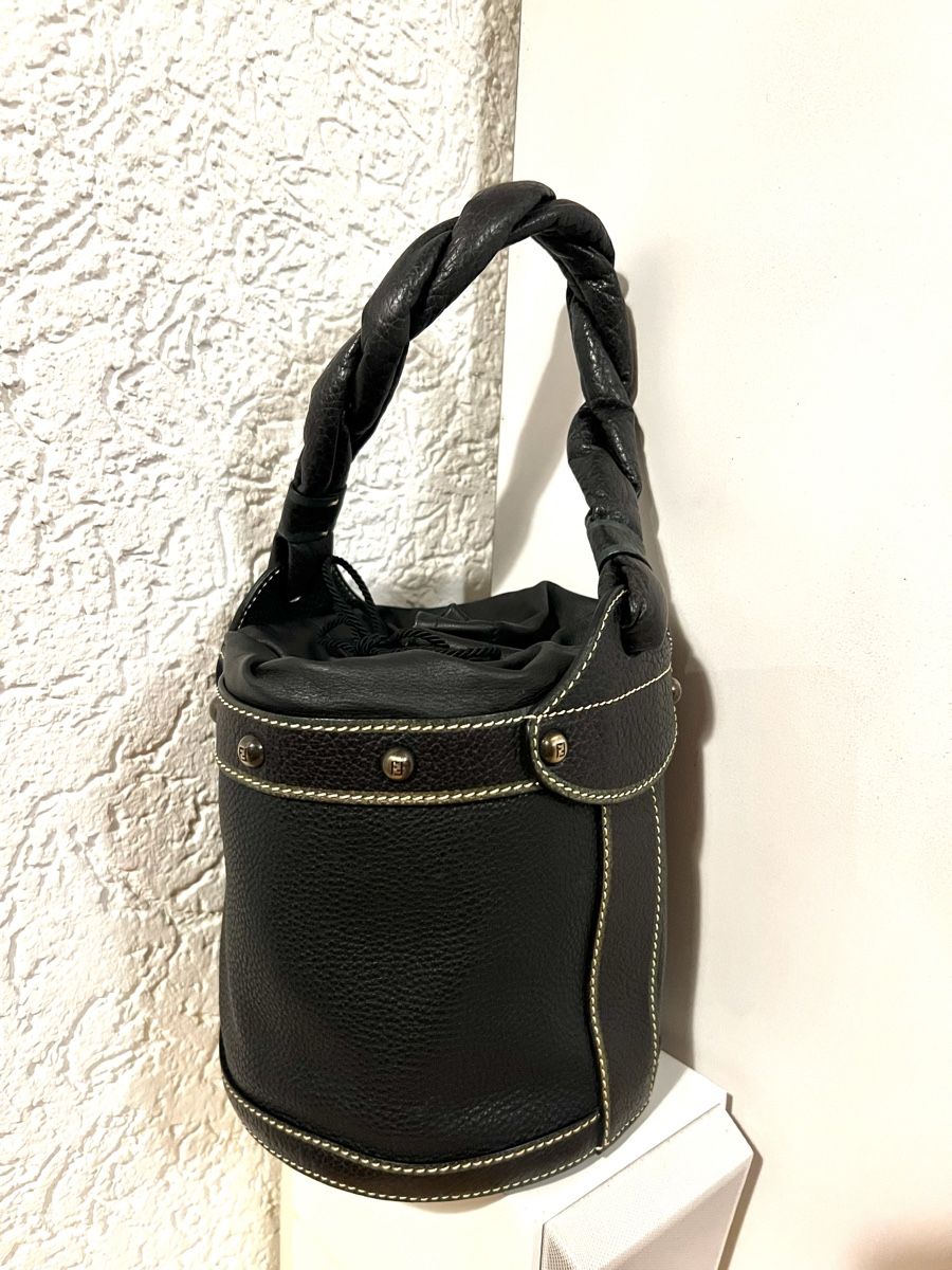 Fendi Borse da donna: Fendi Bucket Handtasche – Usato da Zürich venduto da barcelonina