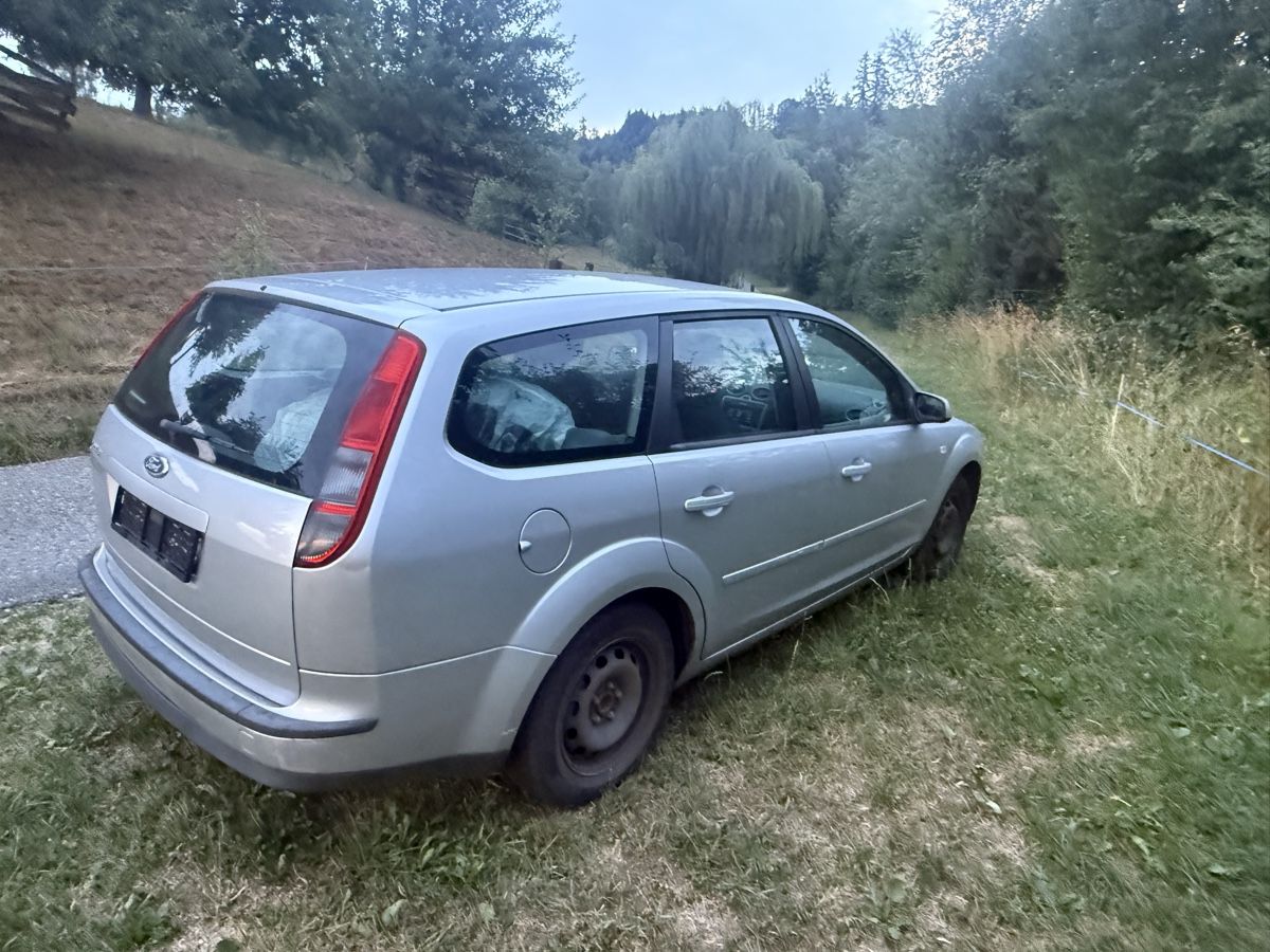 Ford Automobili: Ford Focus Kombi Ab Mfk – Usato da Oftringen venduto da los_9vn8 3