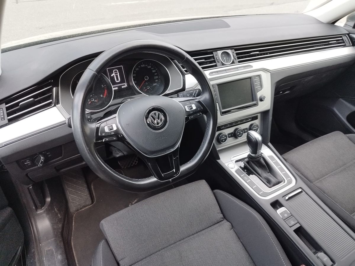 VW Autos: VW Passat Variant, Top Zustand – D'occasion à Niederwangen BE par den_8mtp 4