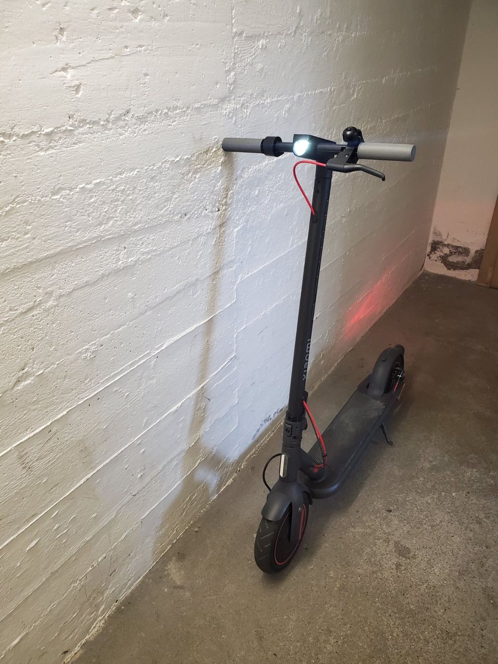 Scooter: XIAOMI ELECTRIC SCOOTER 4 PRO – Nuovo (secondo la descrizione) da Zürich venduto da 5183840711 1