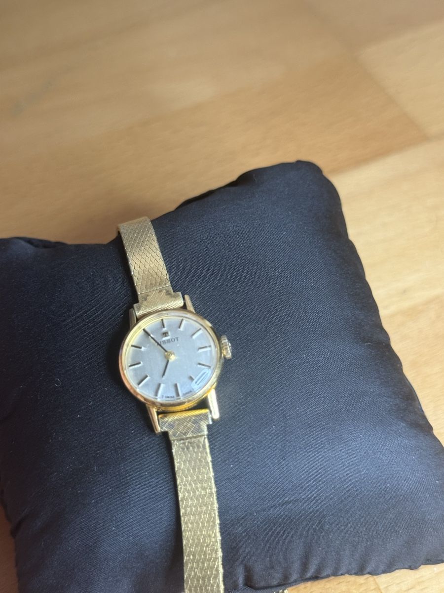Tissot Orologi: Montre Tissot dorée mécanique  – Usato da La Chaux-de-Fonds venduto da joa_jk5g