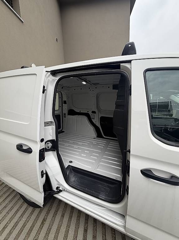 VW Veicoli commerciali: Vw Caddy Cargo 1.5 Tsi  BMT – Usato da Arbedo venduto da octopus27 1