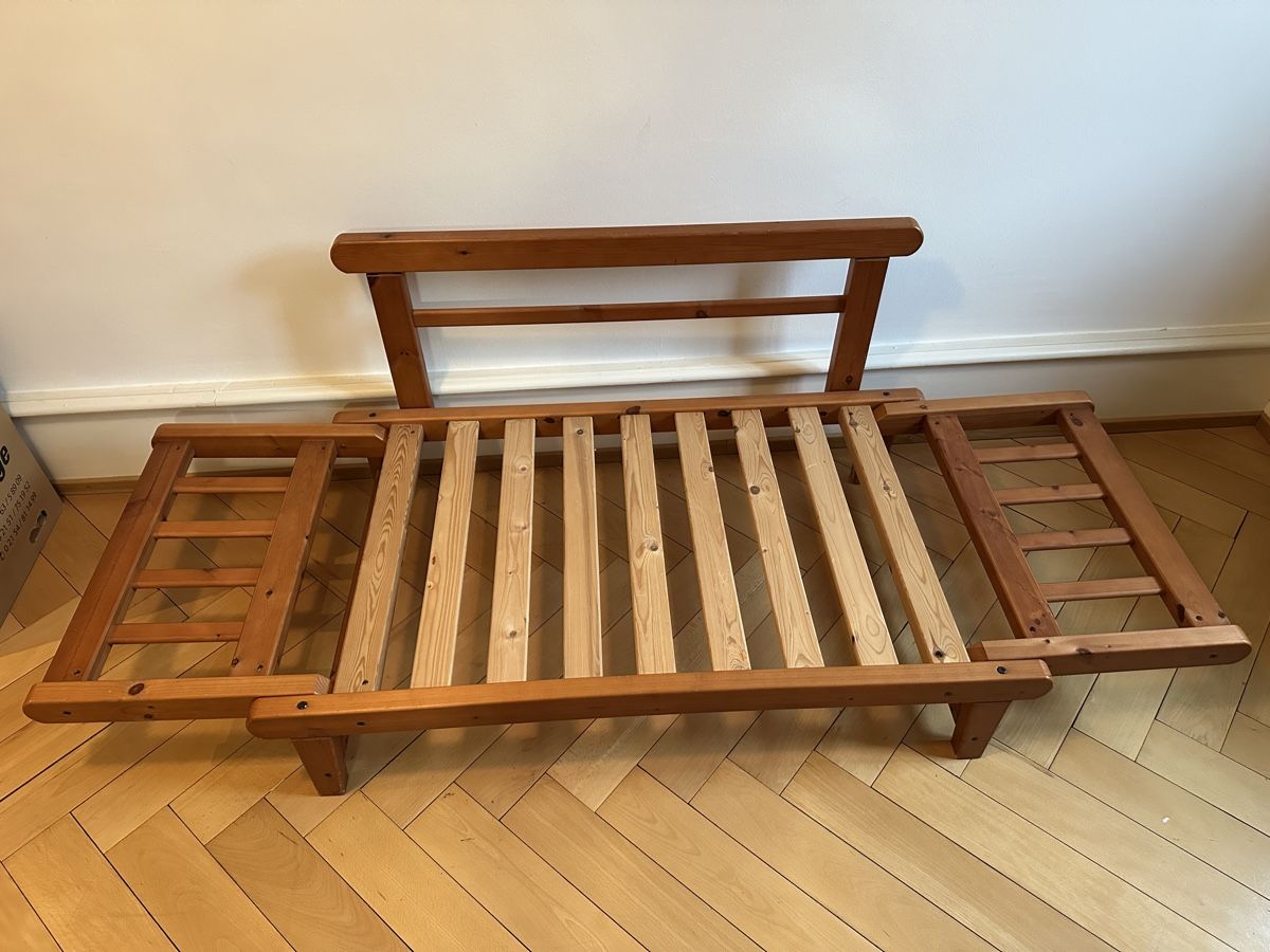 Sofas: Futon-Schlafsofa – D'occasion à Basel par mai_q2v6 6