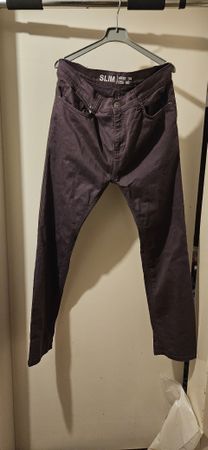 Dunkelviolette Herren Jeans, Slim Fit, Grösse 34/30 Top
