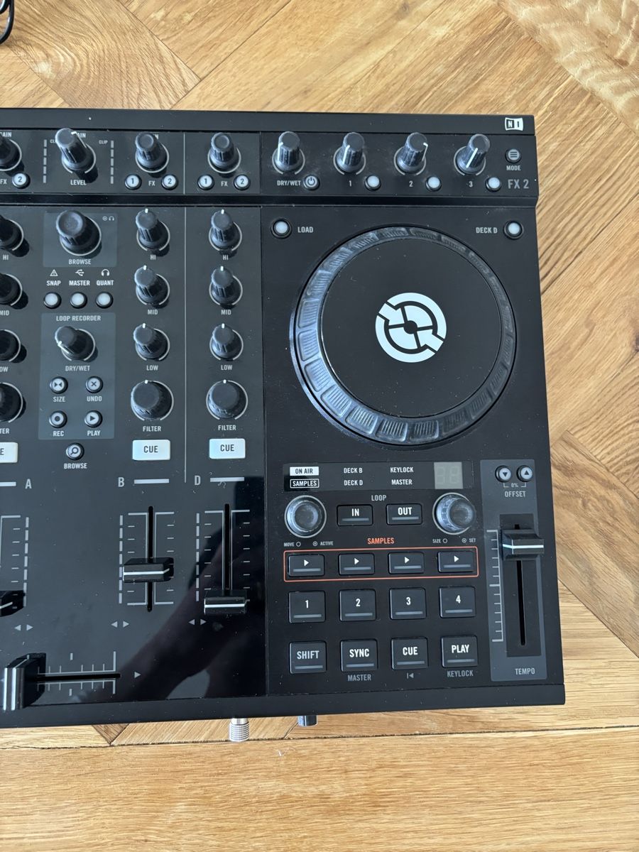Traktor Console di mixaggio: Traktor Kontrol S4 – Nuovo (secondo la descrizione) da GENÈVE venduto da Gaasss 2