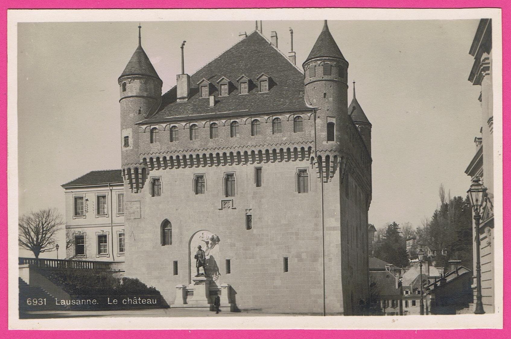 Ansichtskarten: Lausanne Le château – Gebraucht aus Einsiedeln von dillie
