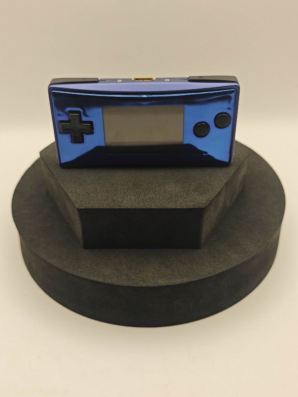 Nintendo Console: Game Boy micro, blau inkl. Adapter und 8 Spiele  – Usato da Ottikon venduto da Kolibri-81 6