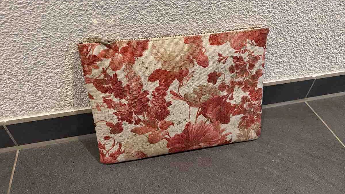 Sezane Borse da donna: Sezane Clutch – Nuovo (secondo la descrizione) da Kiesen venduto da ver_qk5q 1