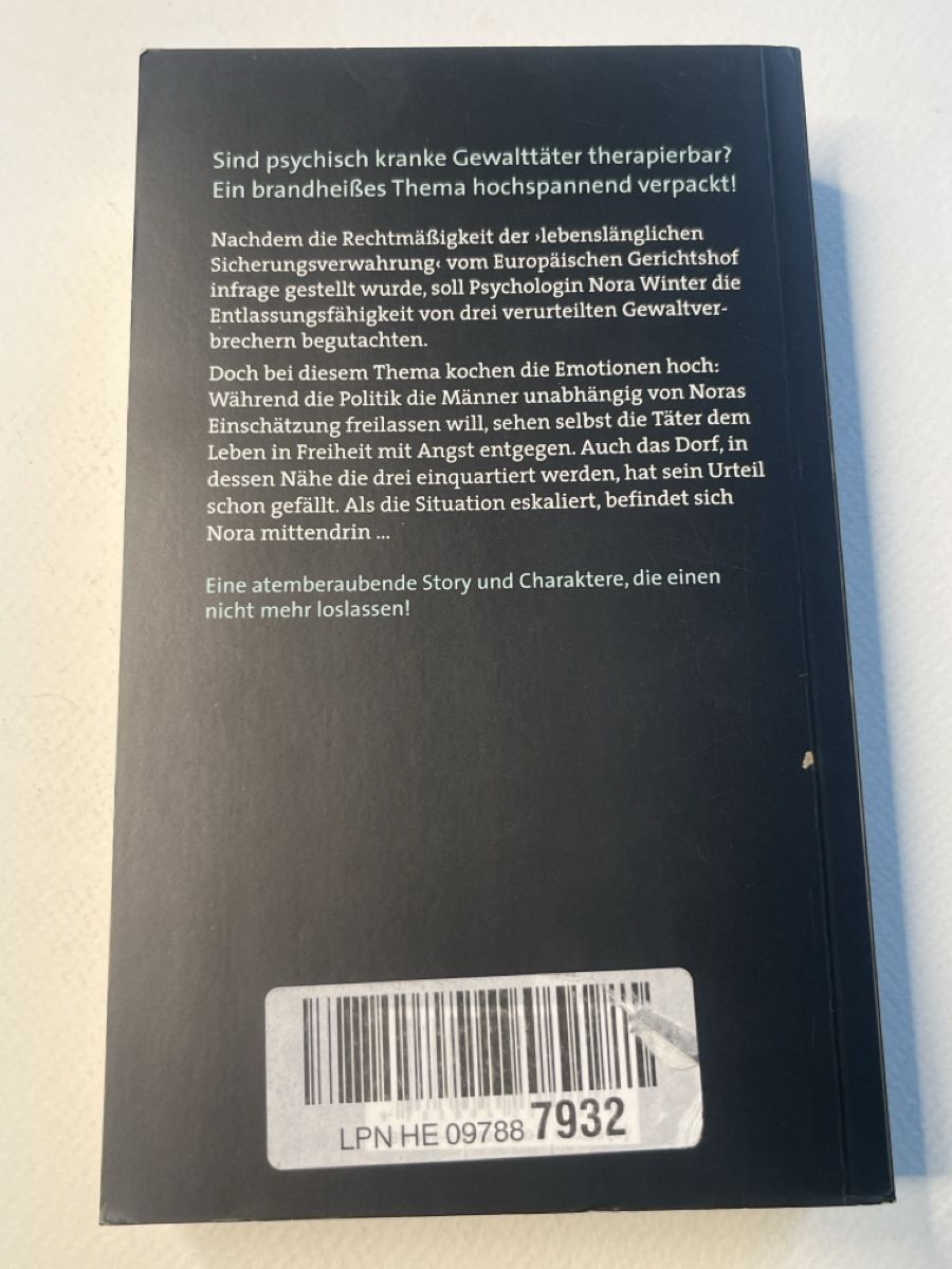 Bücher: Die Voliere, Marc-Oliver Bischoff, Thriller, – Gebraucht aus Forch von tieckr 1