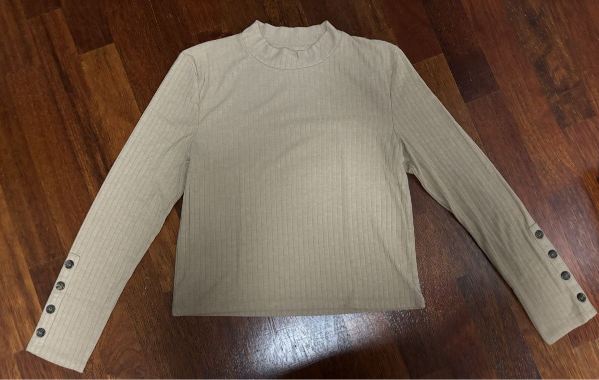 Camicette, T-shirt & Top: Langarm T-Shirt – Usato da Dättlikon venduto da Cocco2