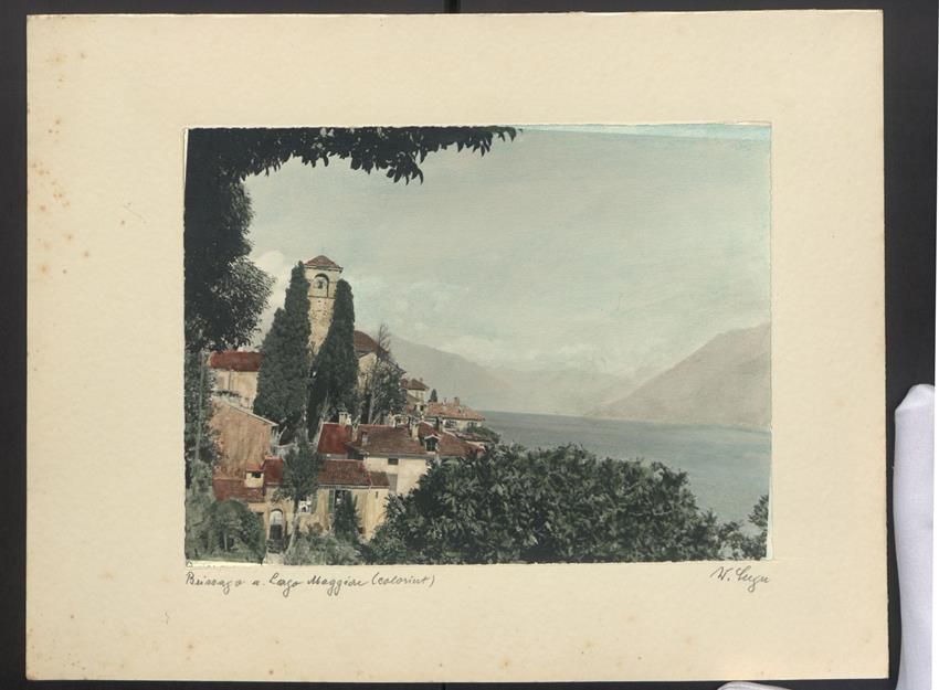 Fotografie & Manifesti: Fotografie Brissago, Blick auf den Ort a – Usato da Berlin venduto da bartko-reher