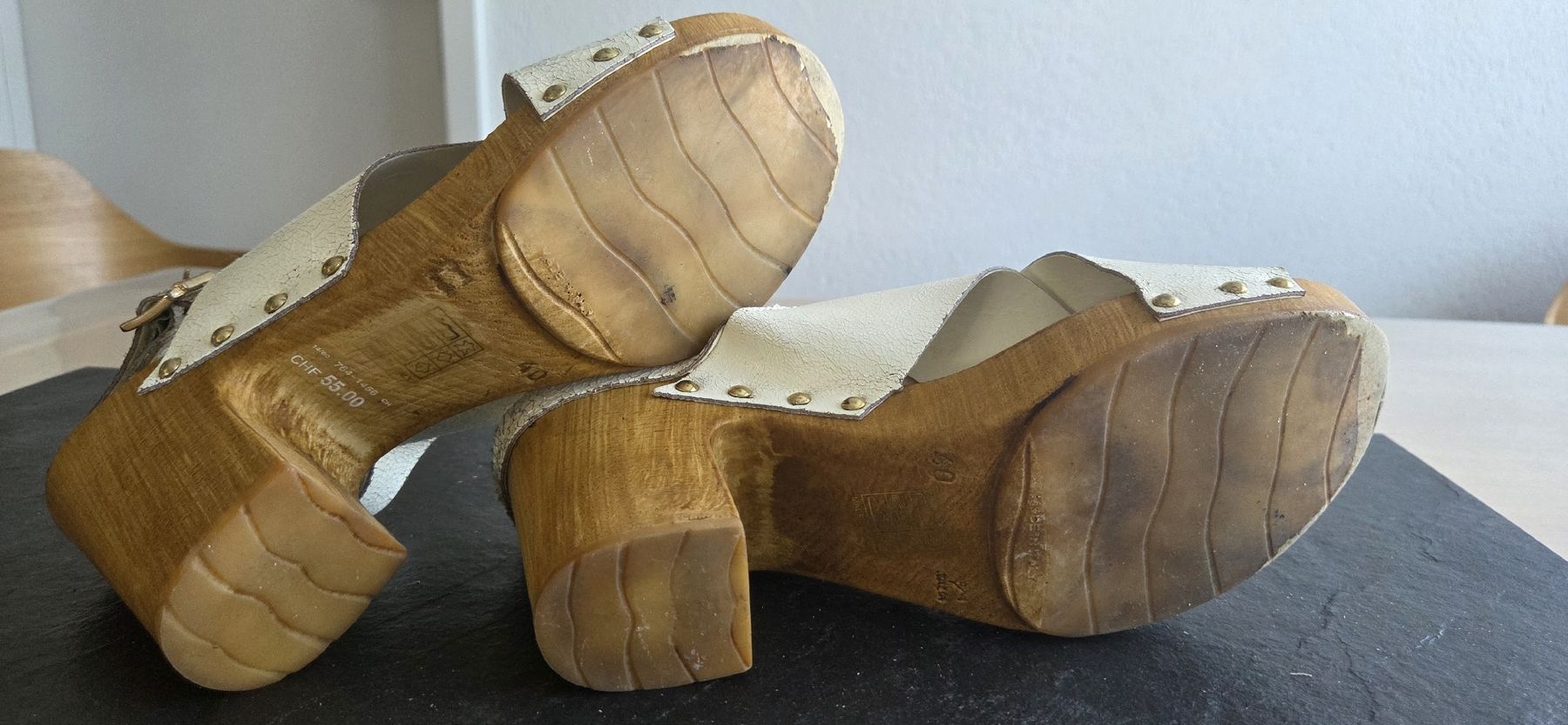 Scarpe da donna: Weiße Damen-Sandalen der Marke Bata. – Usato da Belp venduto da mar_wyp6 2
