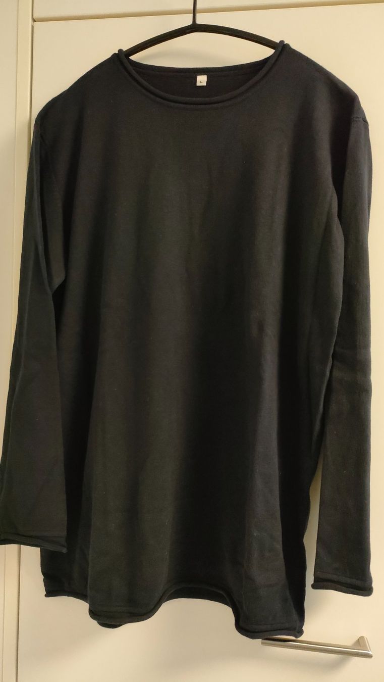 Pullover & Sweatshirts: 4 Pullover Gr.XL – Gebraucht aus Sirnach von Grm5 5