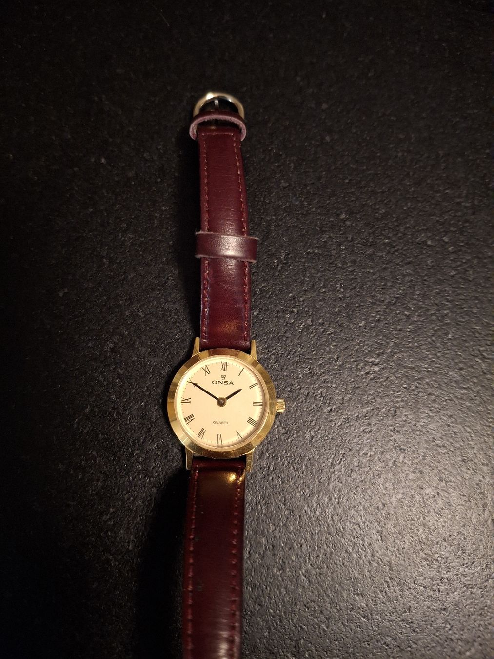 Orologi: Montre Onsa pour femmes – Usato da Yverdon-les-Bains venduto da beth6700