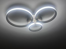Design LED-Deckenleuchte mit 3 Ringen, dimmbar, wie neu