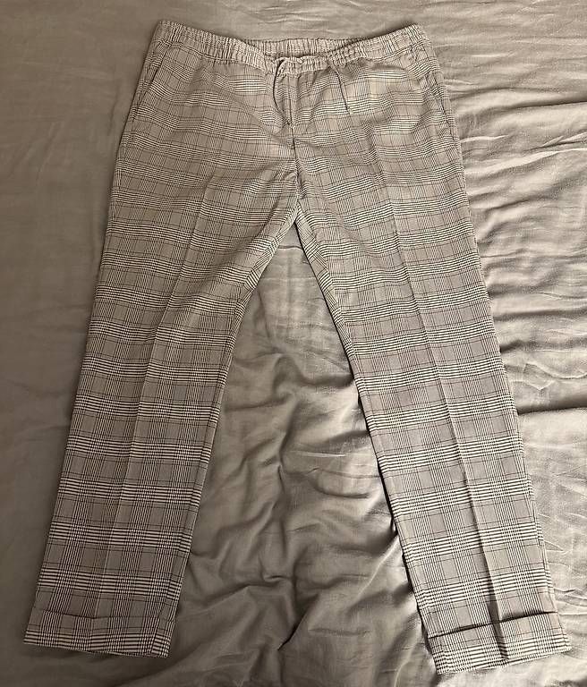 Pantaloni: Beige karierte Hose  – Usato da Wädenswil venduto da dom_pz5d