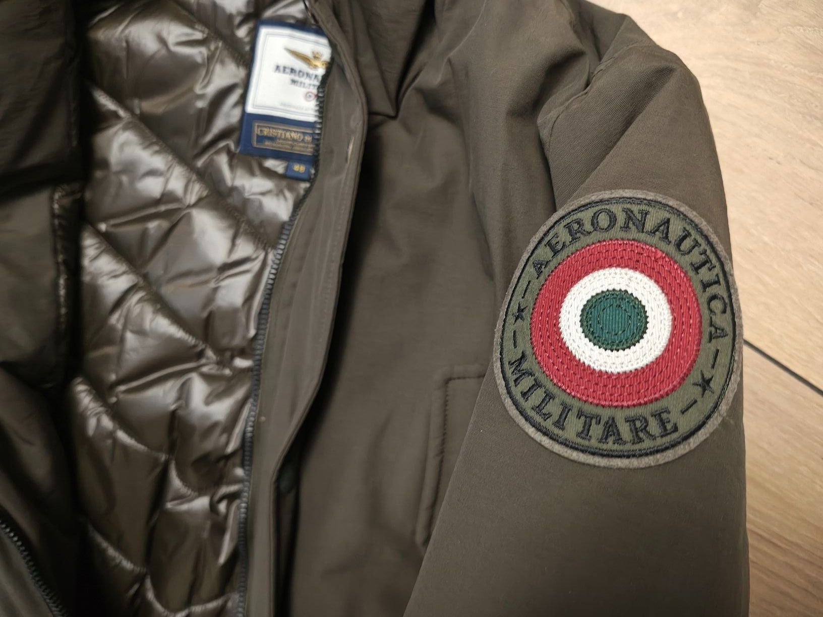 Cappotti: wunderschöner Aeronautica Winterparka warm – Usato da Goldach venduto da ofertaplus 1