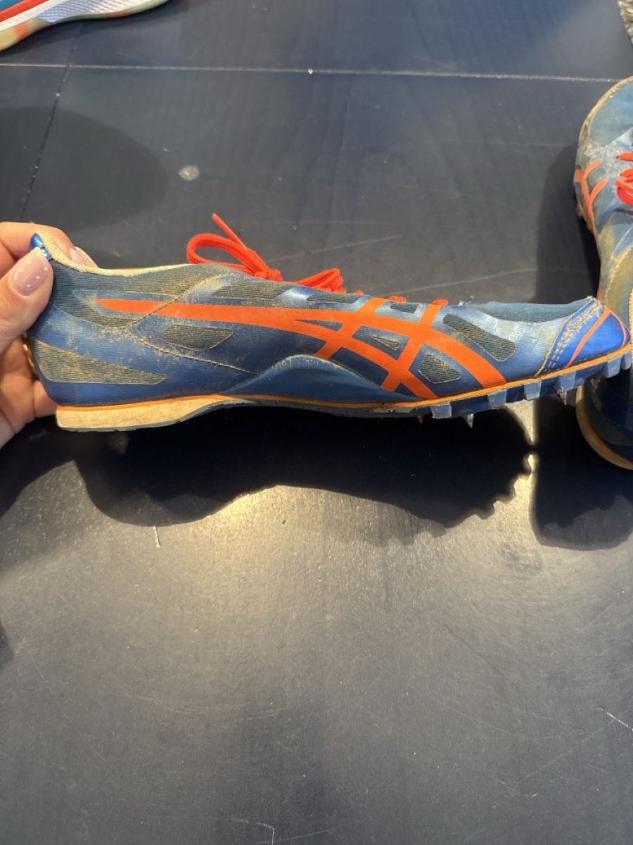 Asics Scarpe da uomo: Nagelschuhe Asics (Leichtathletik) – Usato da Muotathal venduto da sin_pdj6 2