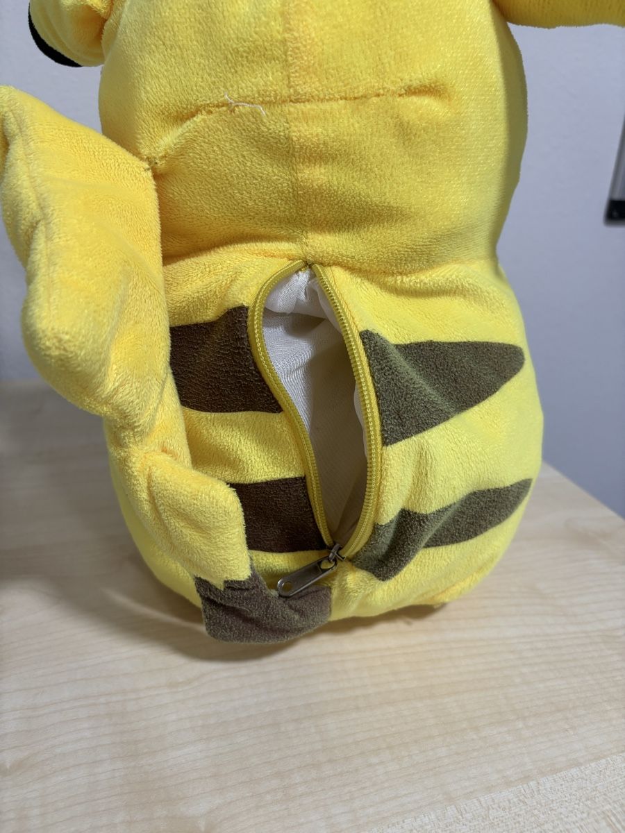 Pokémon Kindertaschen: Pikachu Kinder Rucksack – Gebraucht aus Zollikerberg von vinoy 1