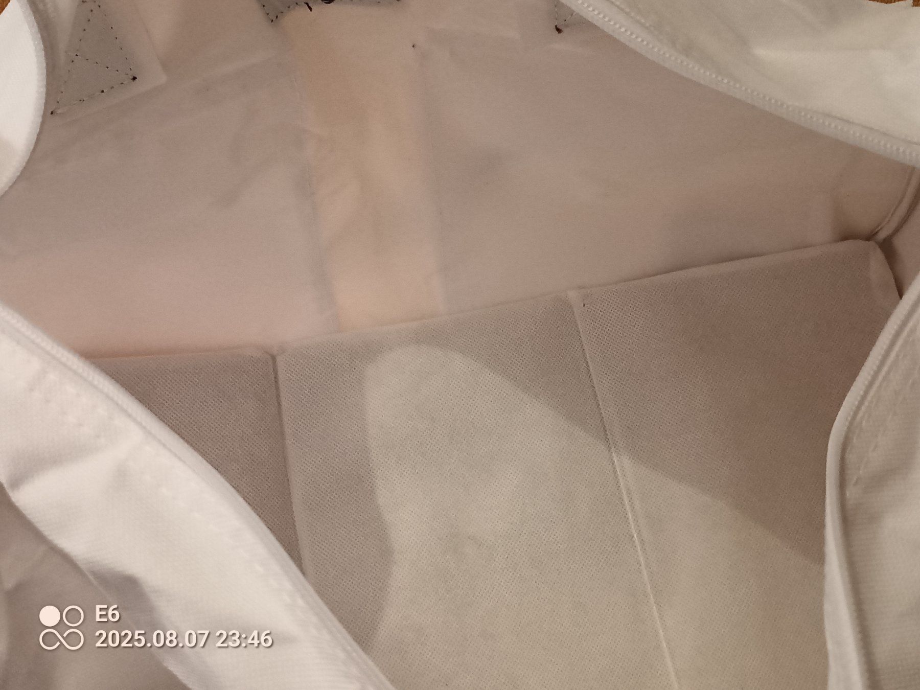 Taschen für Damen: 3 Artikel:Rucksack/Sporttsche/Etui – Neu (gemäss Beschreibung) aus Zürich von Mitzi6 6