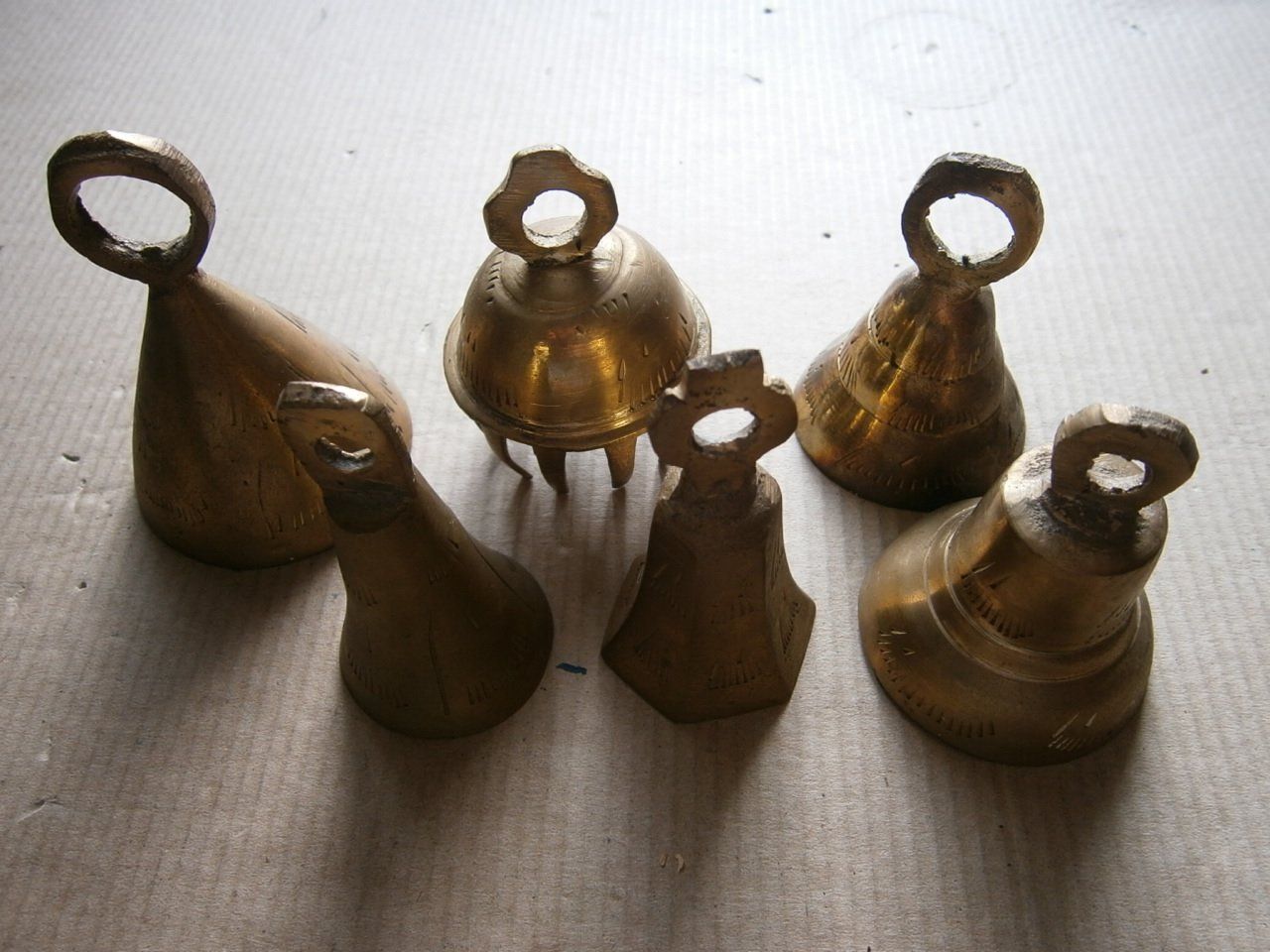 Campanacci mucche: 6 Messing Glocken – Usato da Pratteln venduto da 66werni