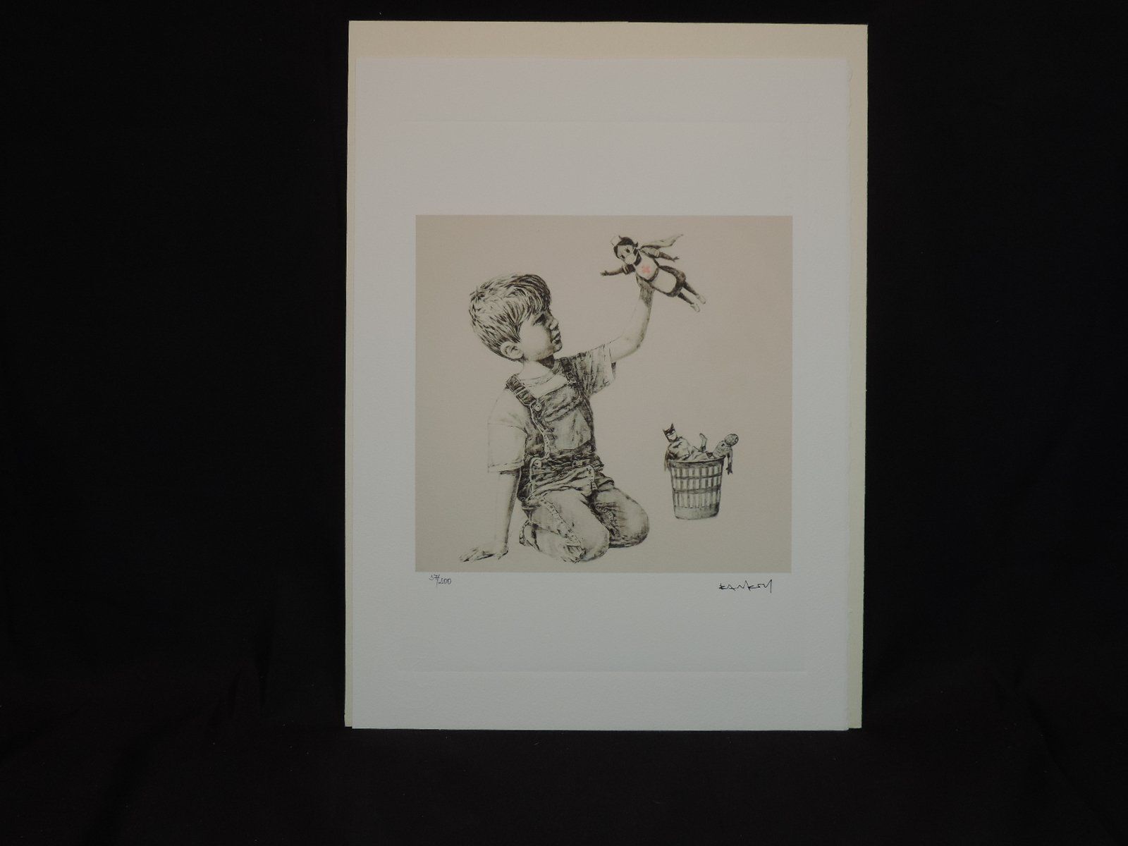 Grafiken & Lithographien: Banksy Litho "Game Changer" – Neu und originalverpackt aus Duggingen von roterbambus