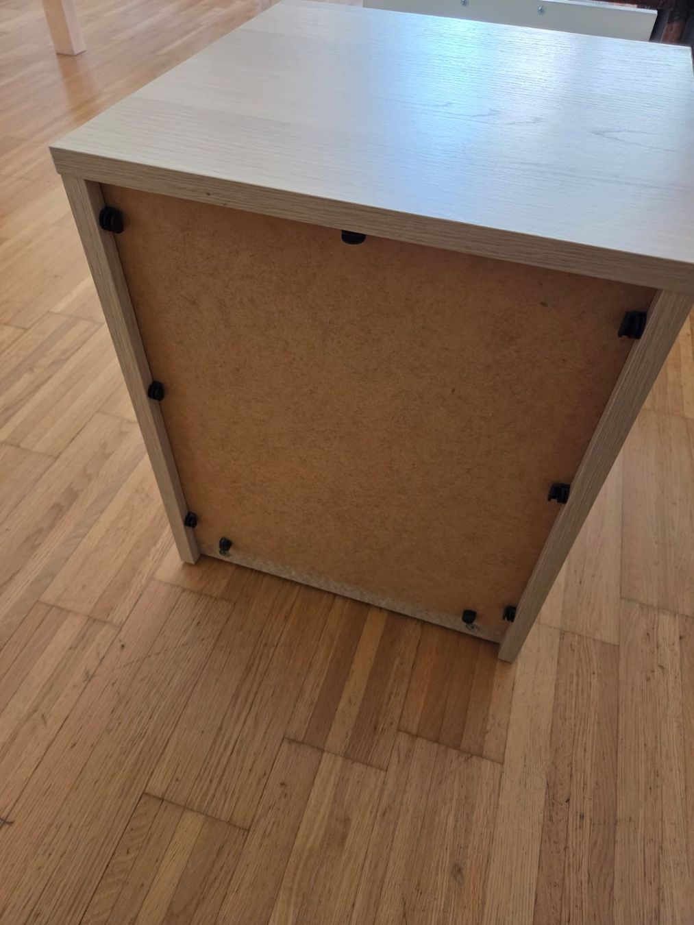 Ikea Tables de nuit: Nachttisch mit 2 Schubladen weiss – D'occasion à Zürich par luc_5nvt 3