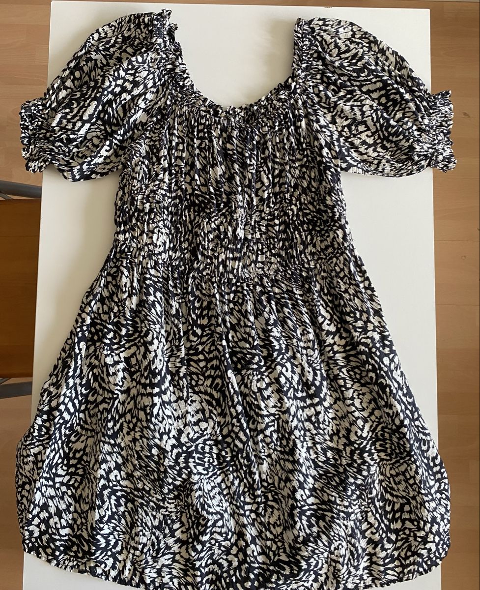H&M Vestiti: Kurzes Kleid schwarz-weiss Grösse M – Nuovo (secondo la descrizione) da Au ZH venduto da jul_h26s