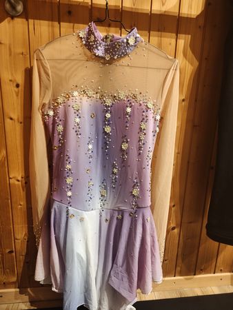 Kürkleid Eiskunstlauf